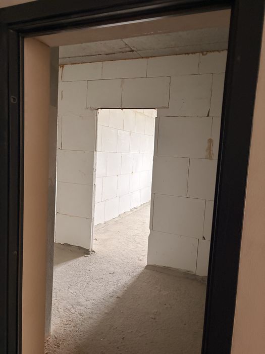 Продається 1 кімнатна квартира площа 42.3 м.к