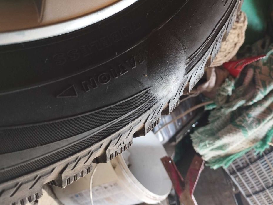 Шини зимові Nokian nordman 4