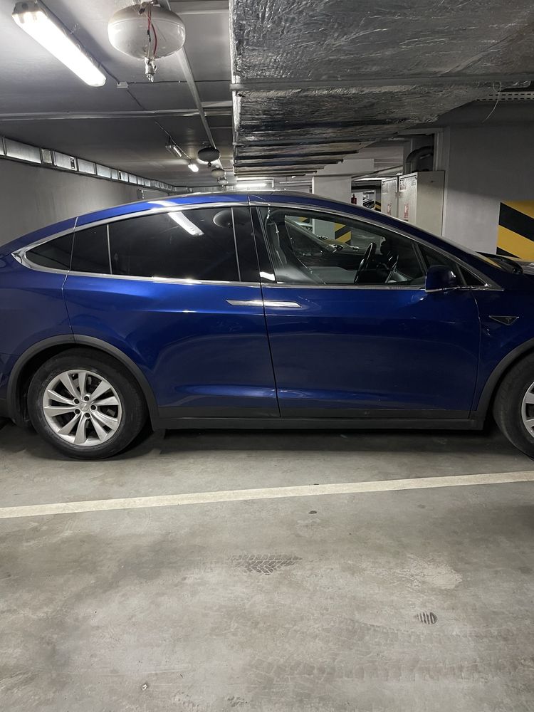 Tesla model X 90D dual motor