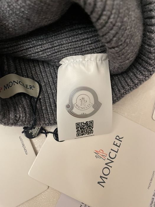 Шапка жіноча Moncler