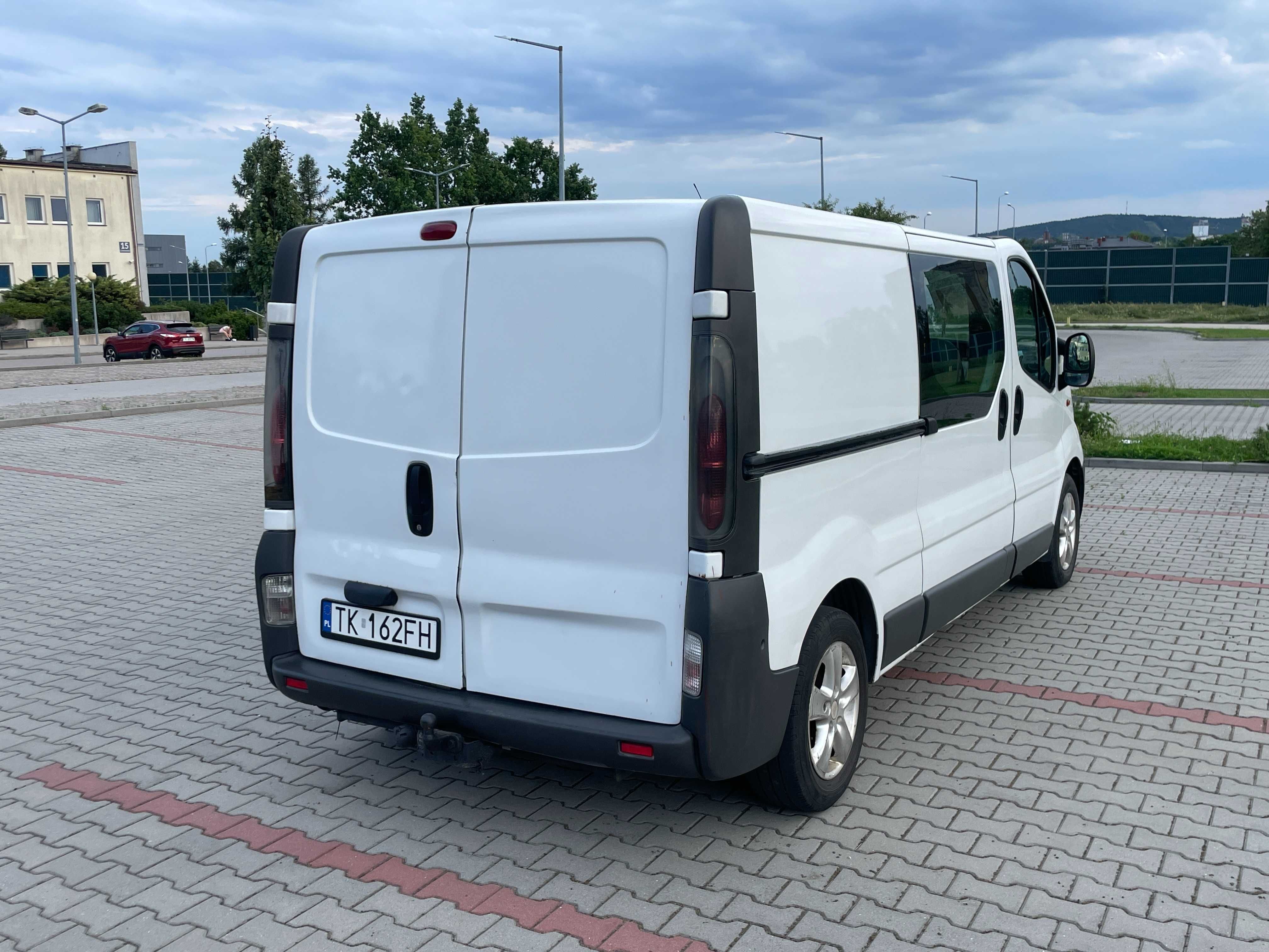 Opel Vivaro 1.9CDTI 5/6-os Klima, Long, Hak, Polecam!!!