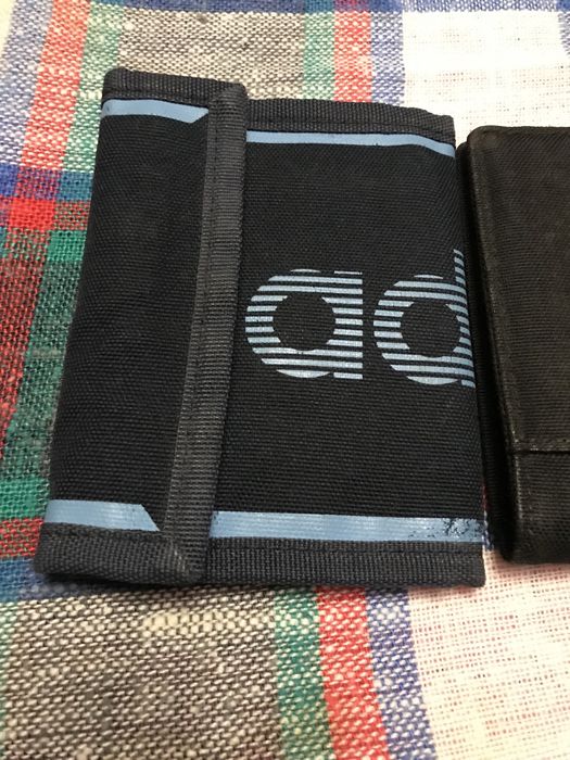 Проодам 2 кошелька