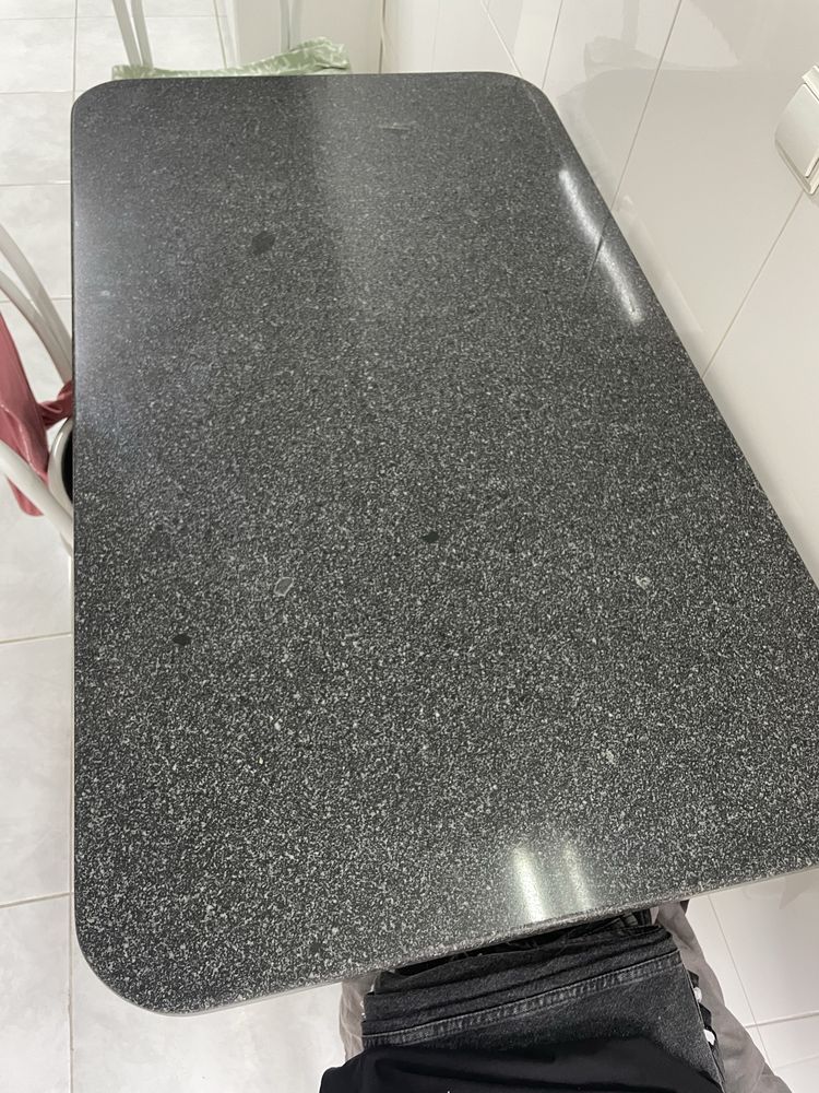 Mesa cozinha com pedra marmore grossa