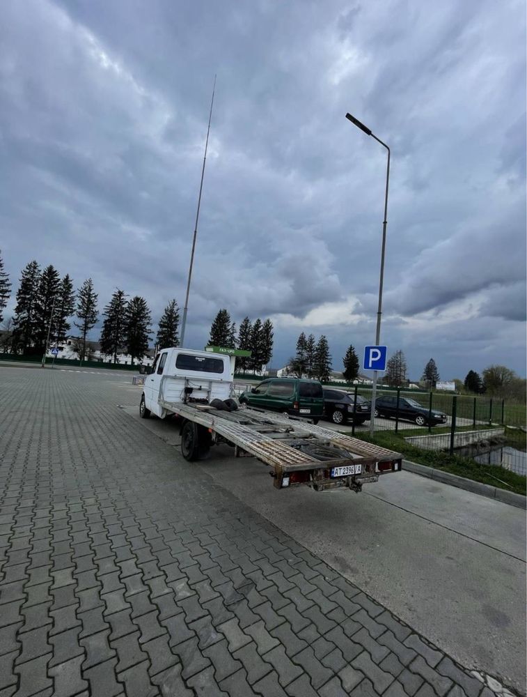 Продам терміново Евакуатор Мерседес спрінтер 2.9 тді