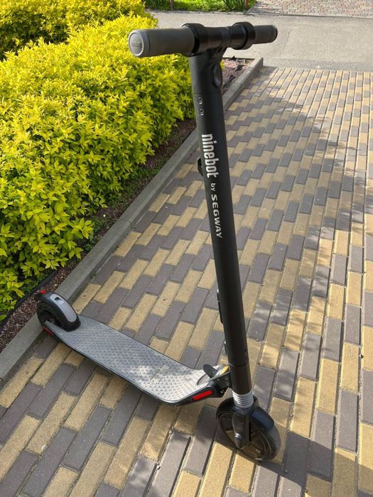 Електросамокат Ninebot es1