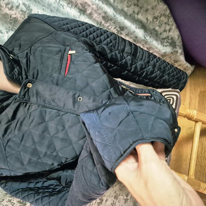 Жіноча курточка Zara