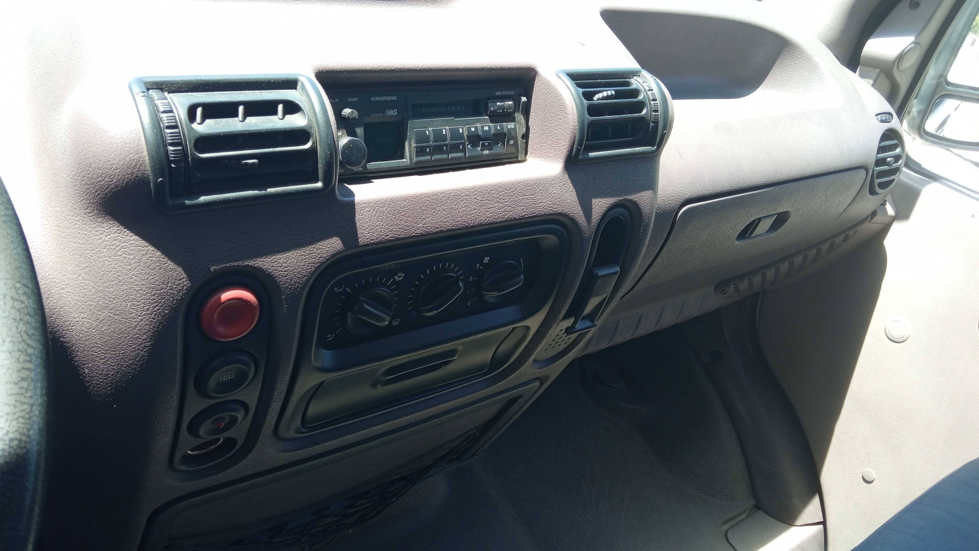 Renault Master 2.5