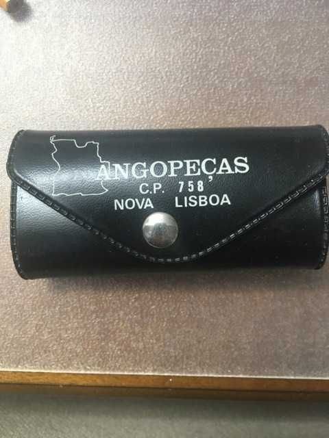 Porta chaves alusivos a Angola colonial / empresas