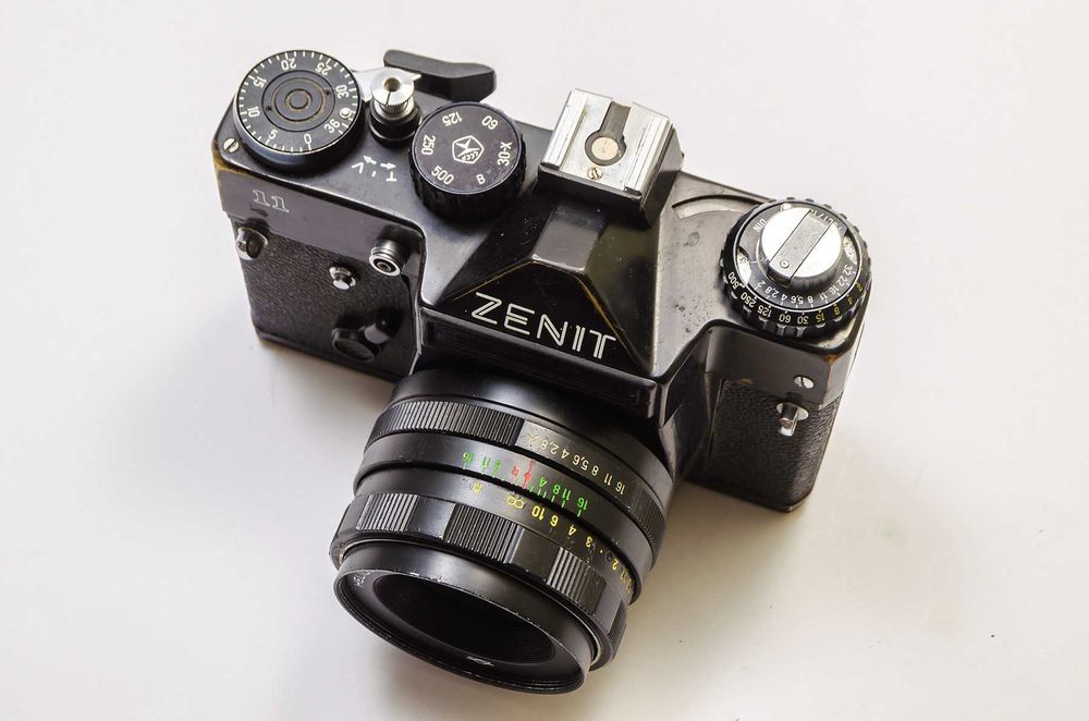 Фотоаппарат Zenit 11 + Объектив Helios-44M 2/58