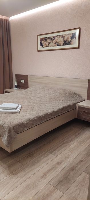 Двох кімнатна + паркомісце