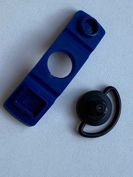 ZAŚLEPKA USZCZELKA ze śrubą do głośnika LOGITECH UE megaBOOM niebieska