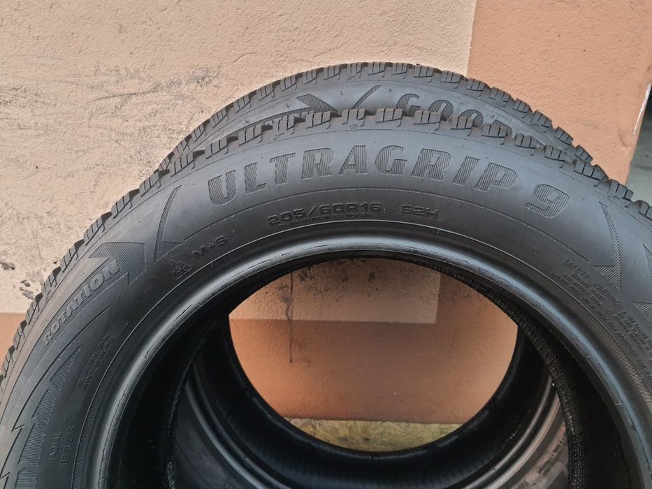 Opony Zimowe 205/60 R 16 Goodyear bieżnik 6mm