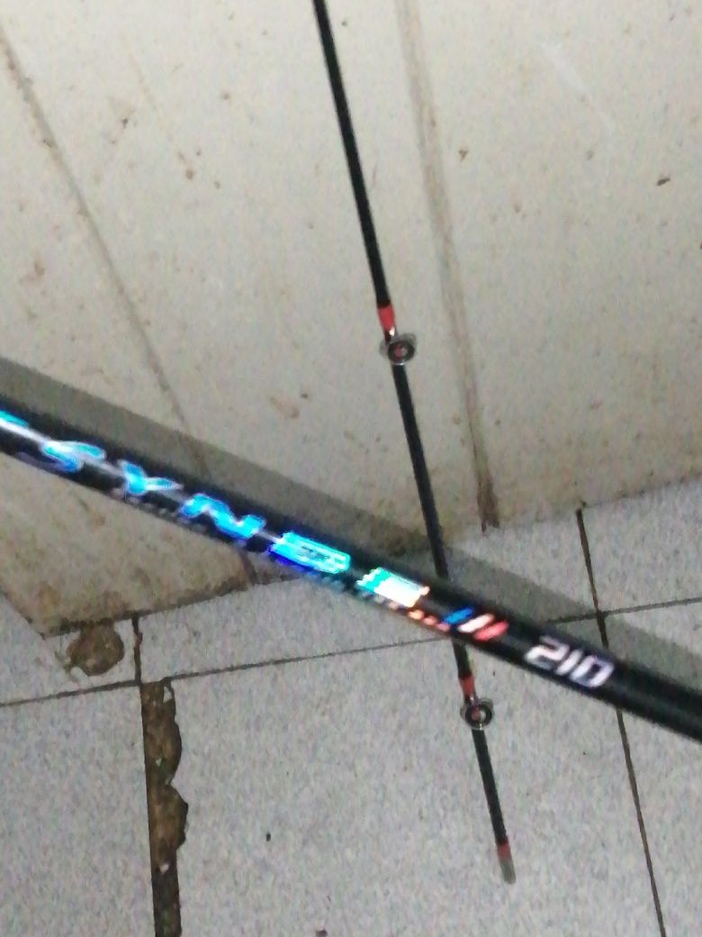 Caba de Pesca Synde 210 toda nova