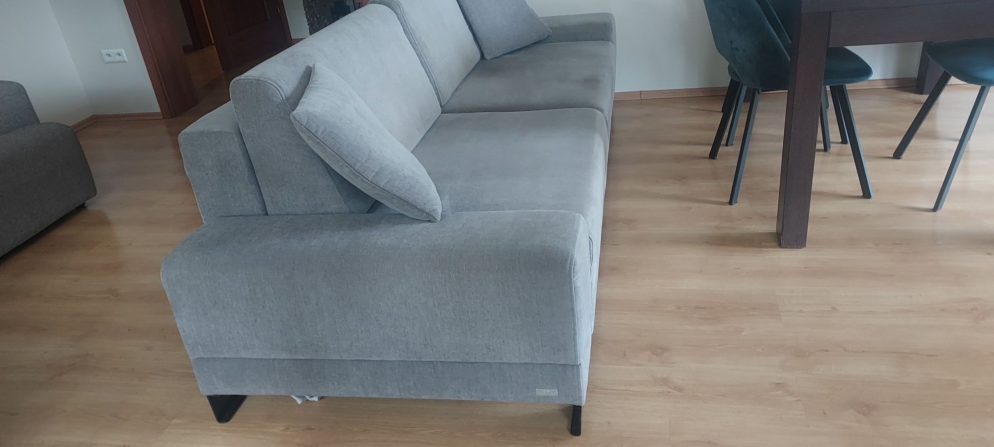 Sofa do salonu z funkcją spania.