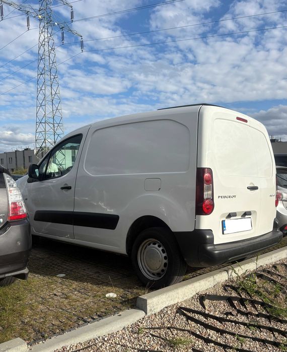 Wynajem busa Peugeot Partner  – Wynajem Dostawczaka