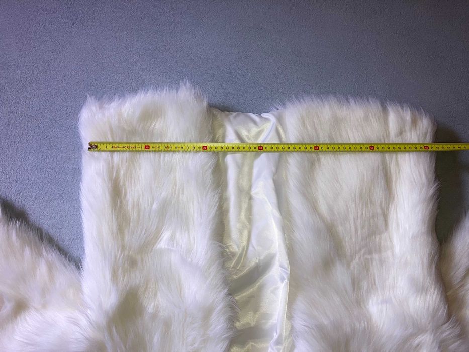 Białe futro sztuczne unisex