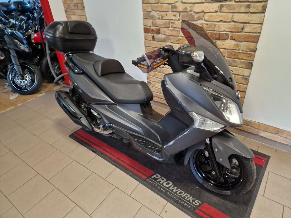 SYM GTS SYM Gts300 Gts 300 Abs Kufer 2014r