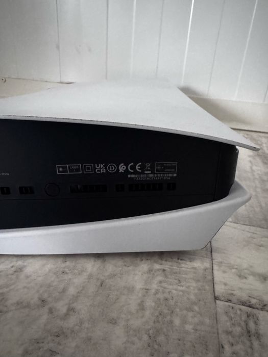 PlayStation 5 CFI-1216A + 2 pady – stan IDEALNY!