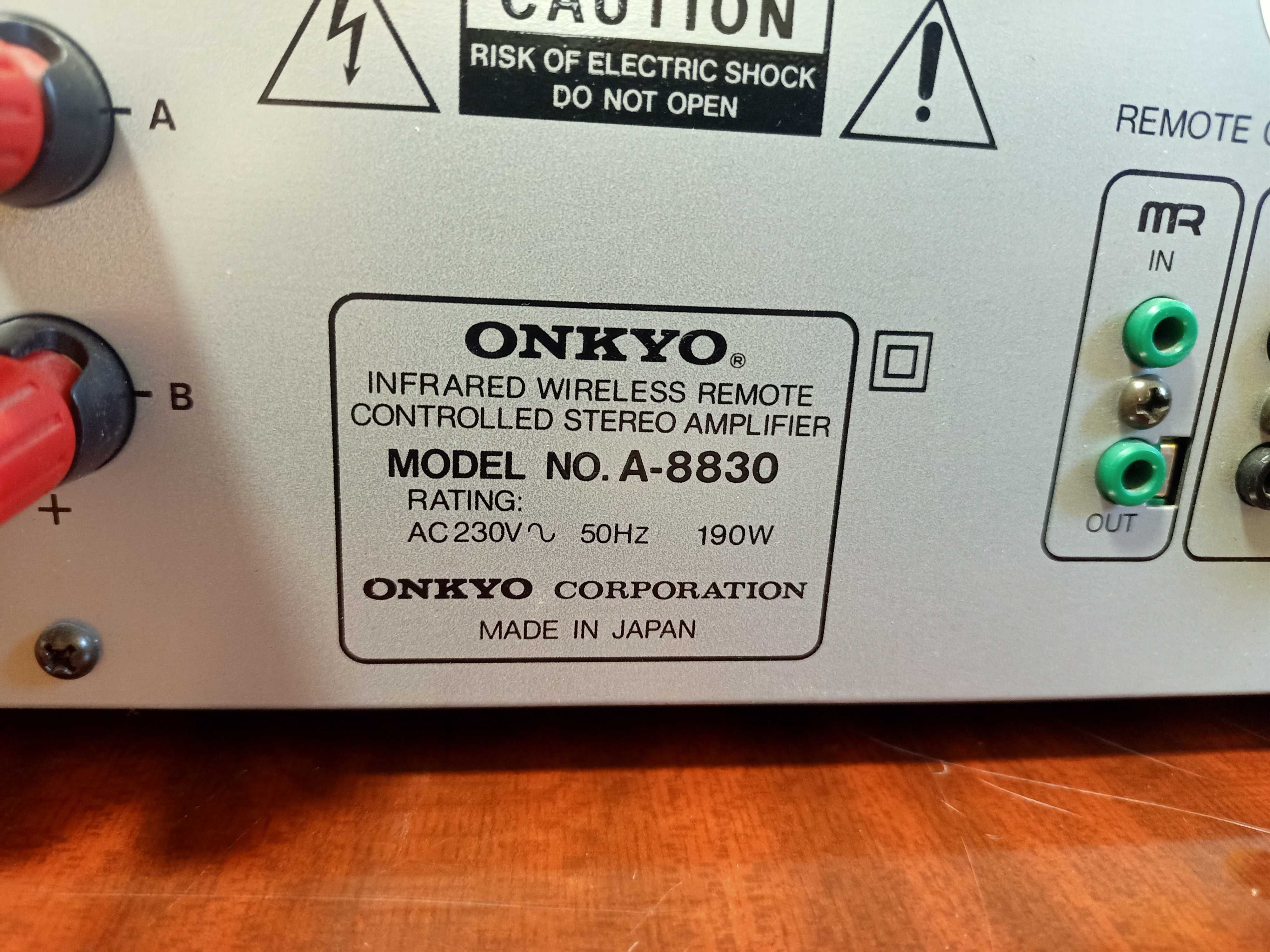 Усилитель Onkyo A-8830