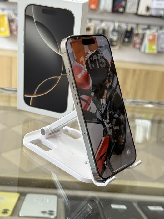 iPhone 16 Pro 256GB Natural Titanium