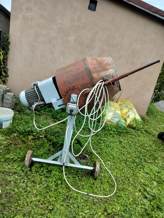 Betoniarka średnia