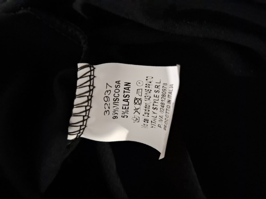 Lamiar nowa czarna włoska bluzka z "wodą"