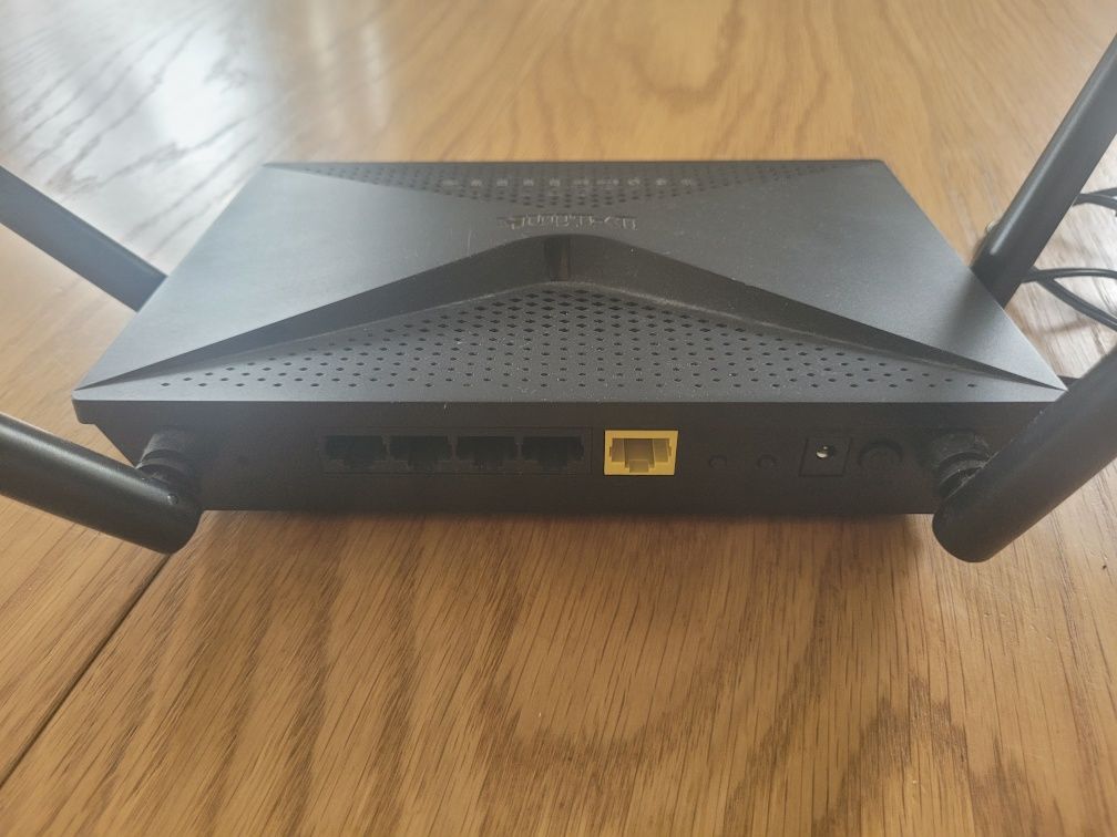 router wifi d-link dir-853