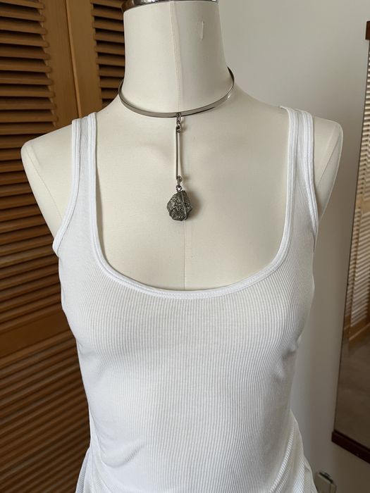 Pendente em pedra com armação metalica