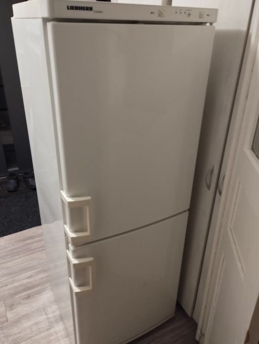 Холодильник LIEBHERR