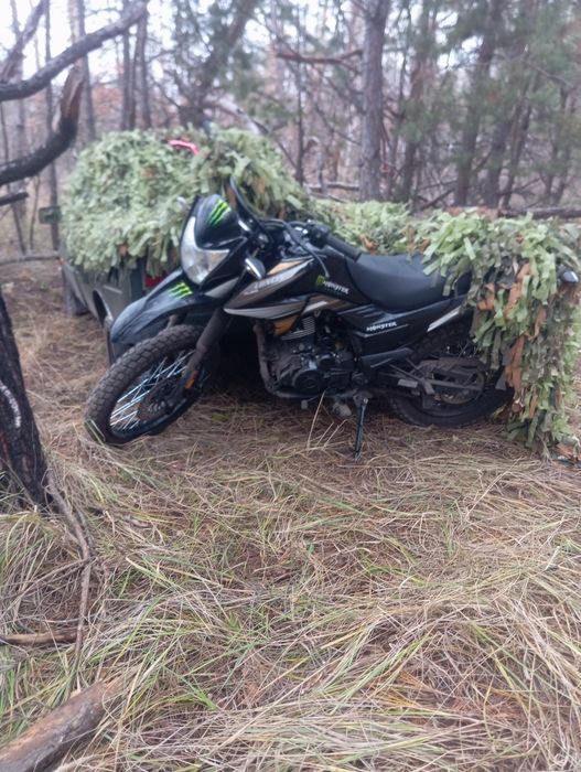 Мотоцикл Лонкин 200 прус