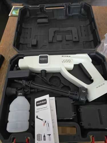 Bezprzewodowa myjka ciśnieniowa z walizką i 2 aku