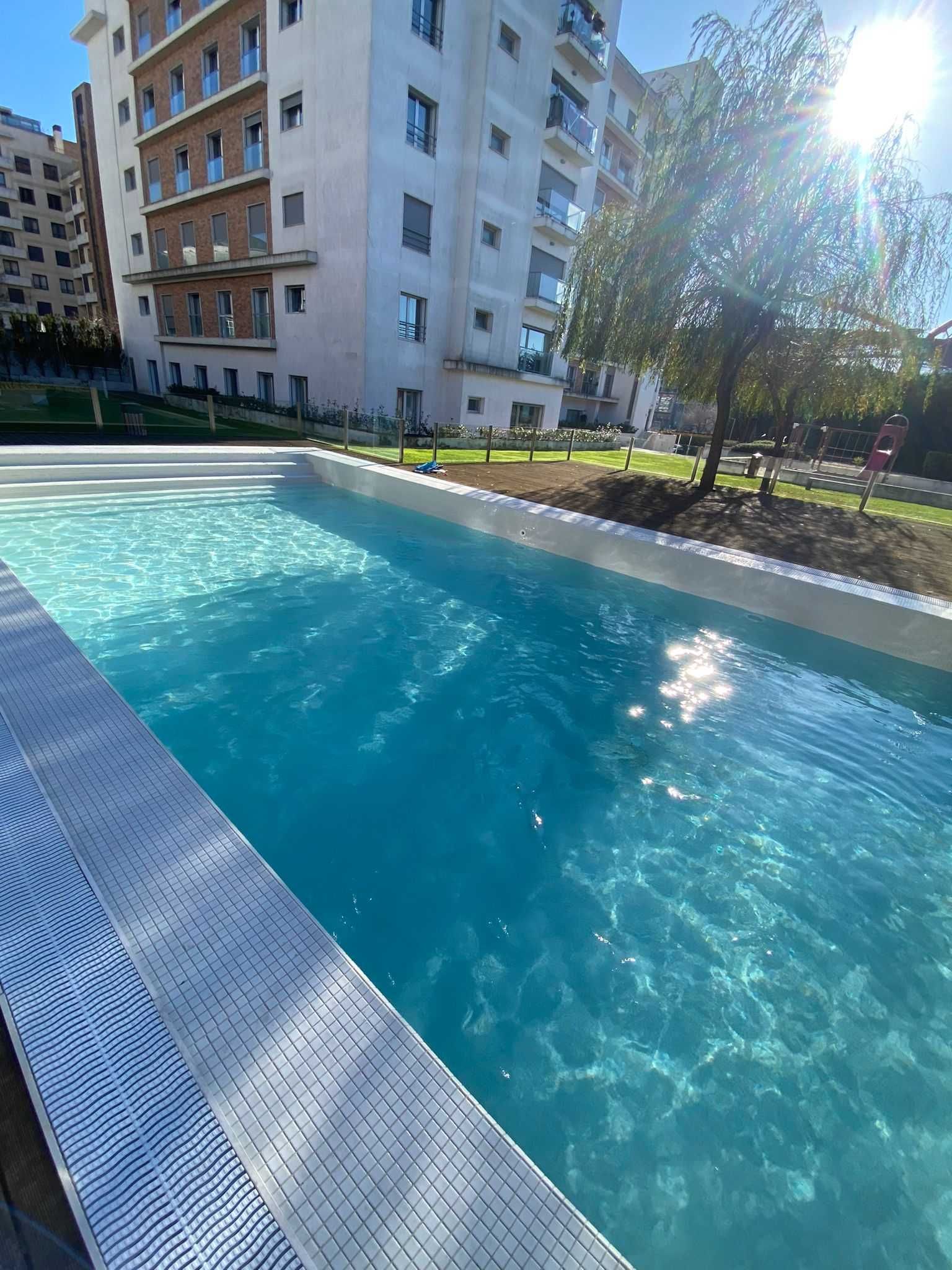 Limpeza e manutenção de piscinas – Sintra