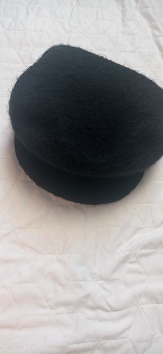 Czarny beret czapka retro vintage