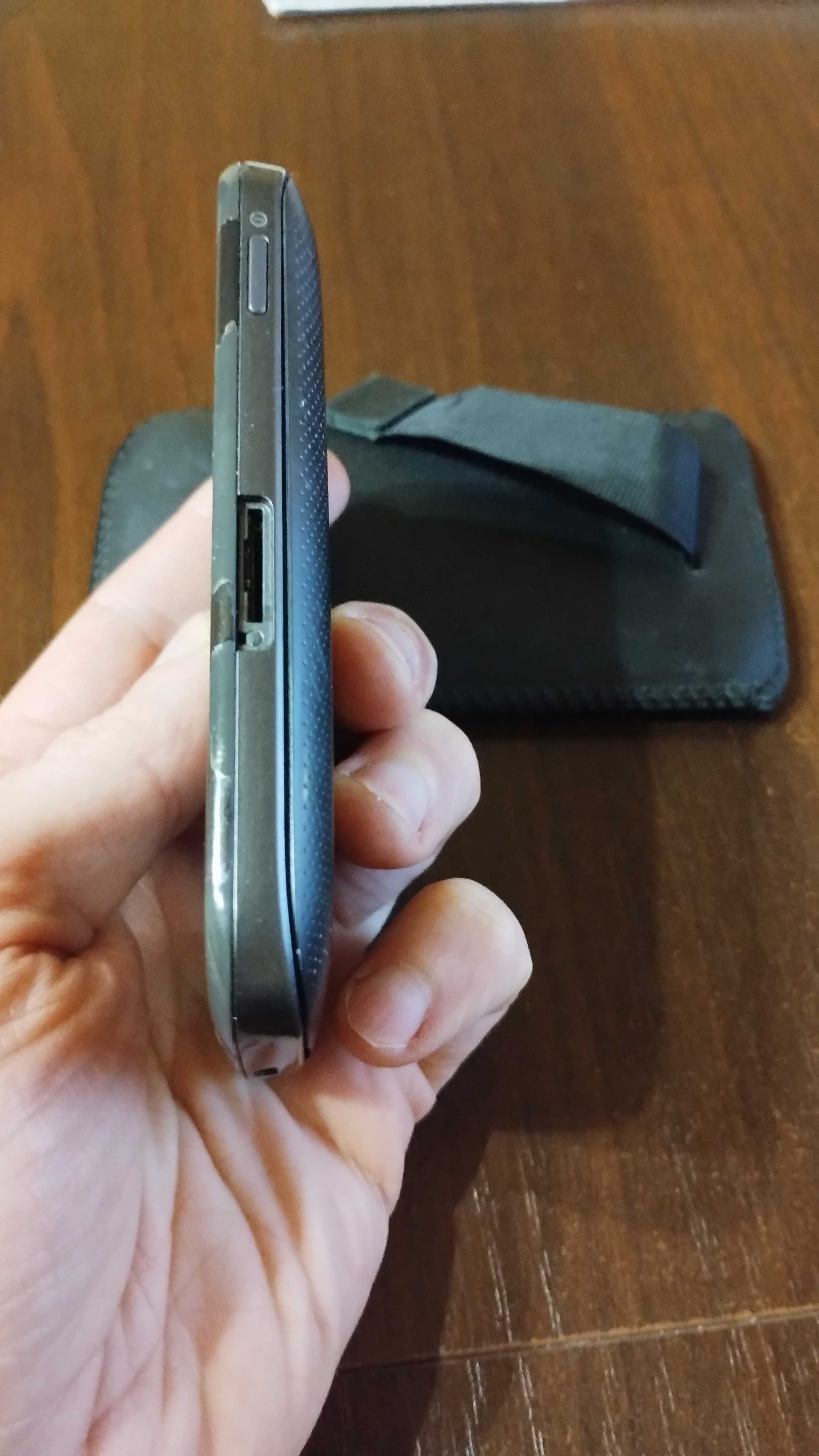 Телефон Samsung GT-s5660