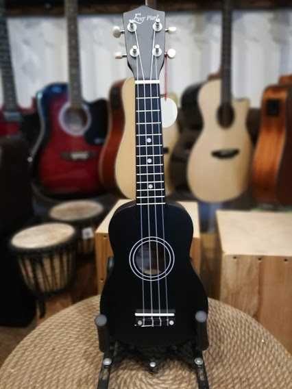 Ukulele sopranowe Ever Play UK-21 BK czarne uk21 drewniane