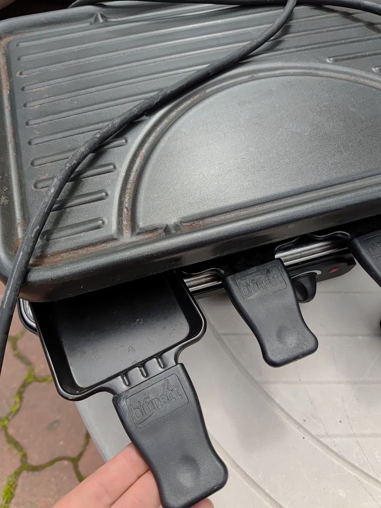 Grill elektryczny bifinett domowy