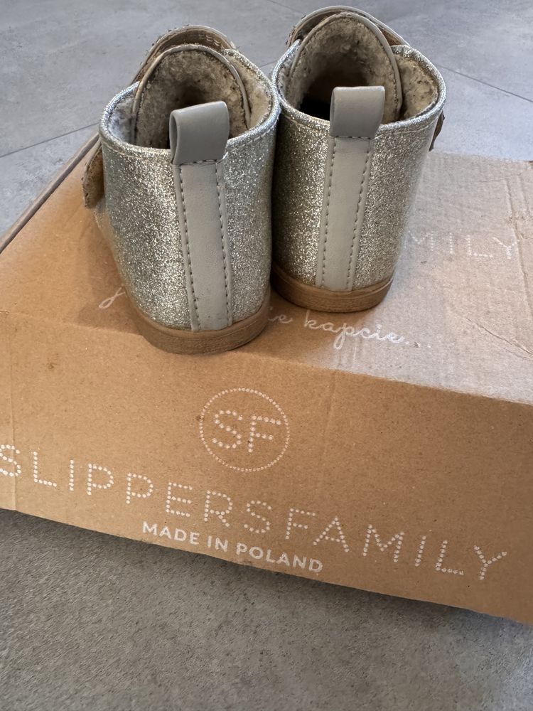 Botki dziewczęce na rzep Slippers family 22