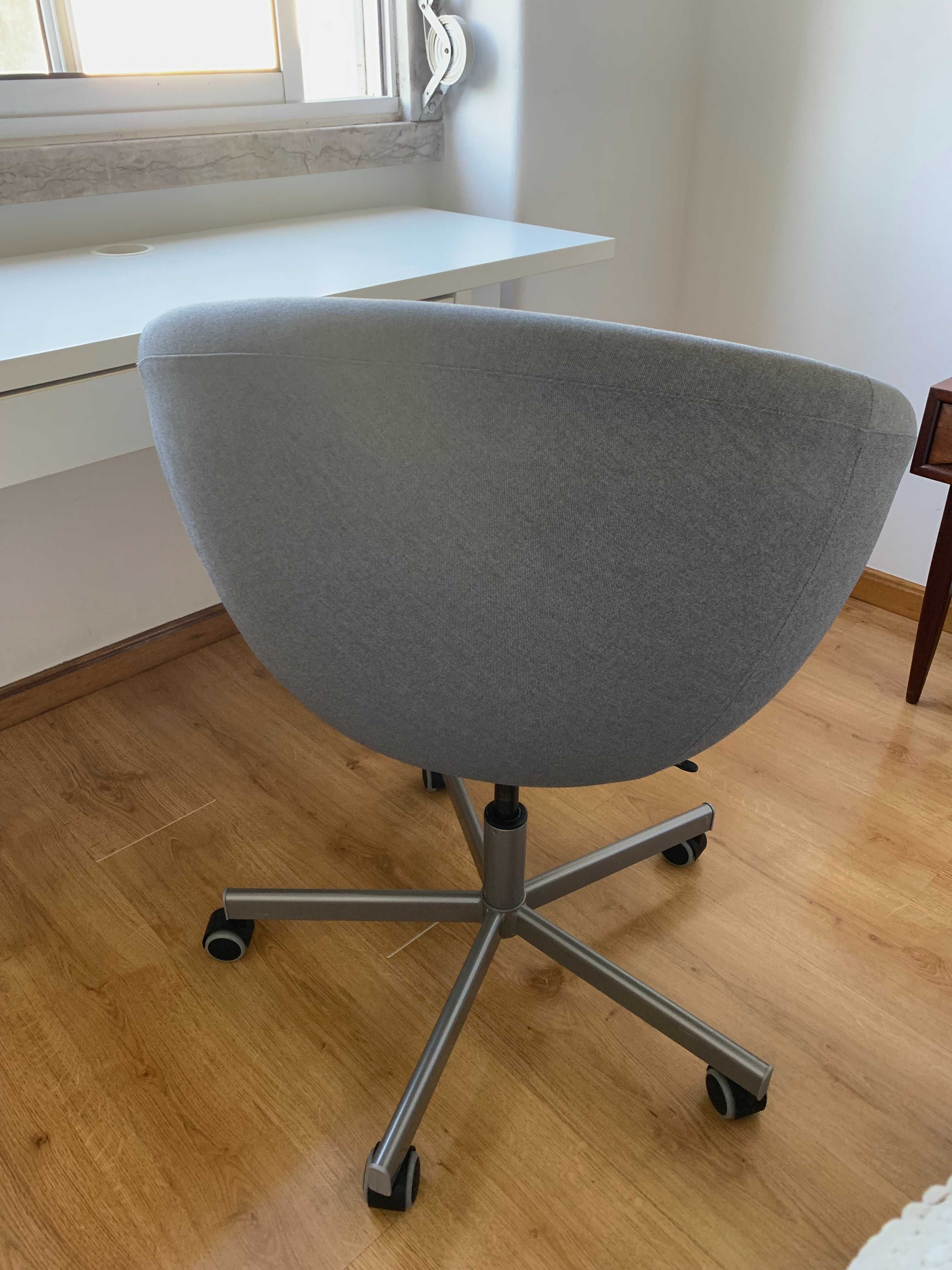 Cadeira escritório IKEA cinzenta SKRUVSTA