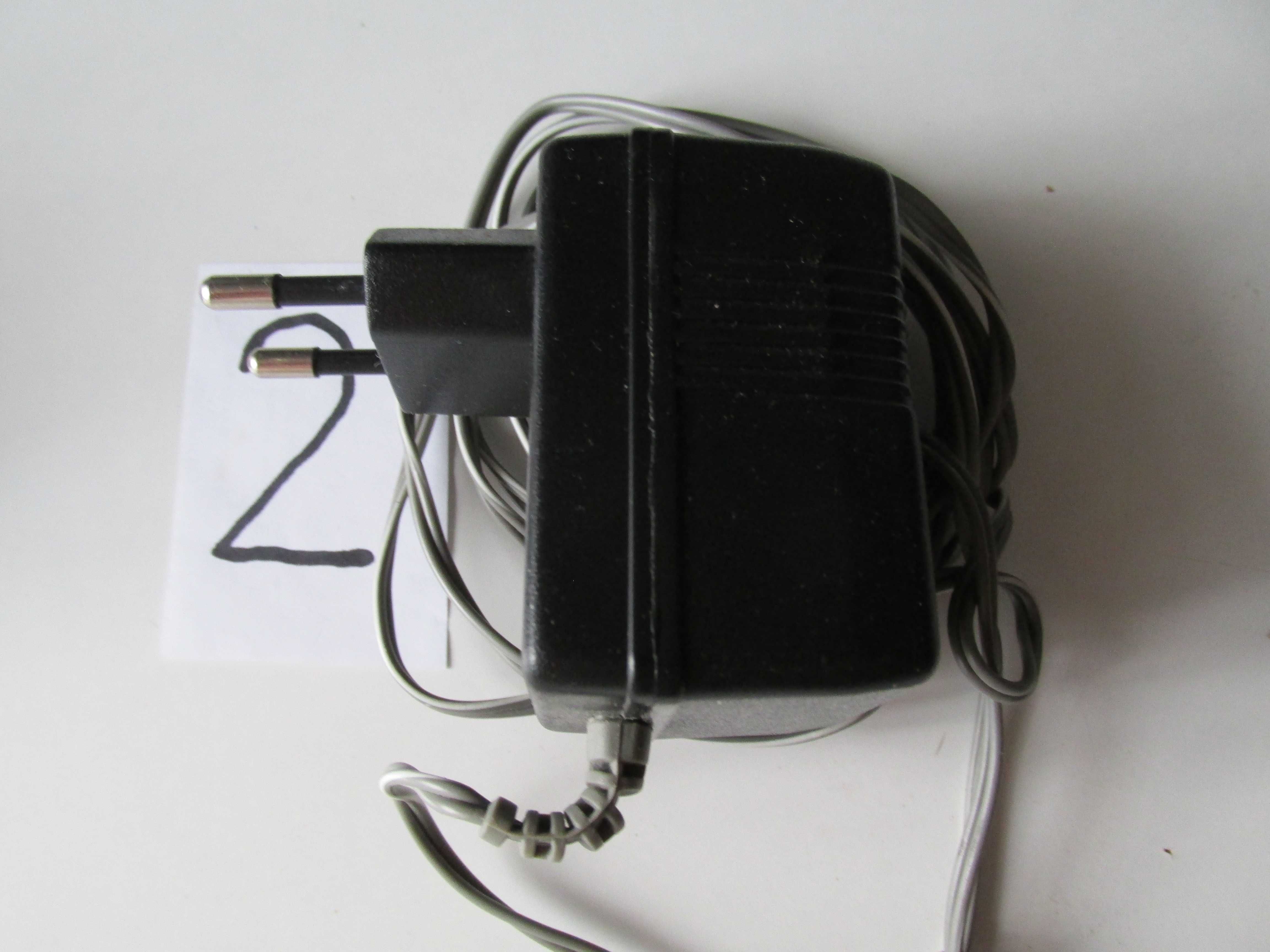 Блок питания 12v.