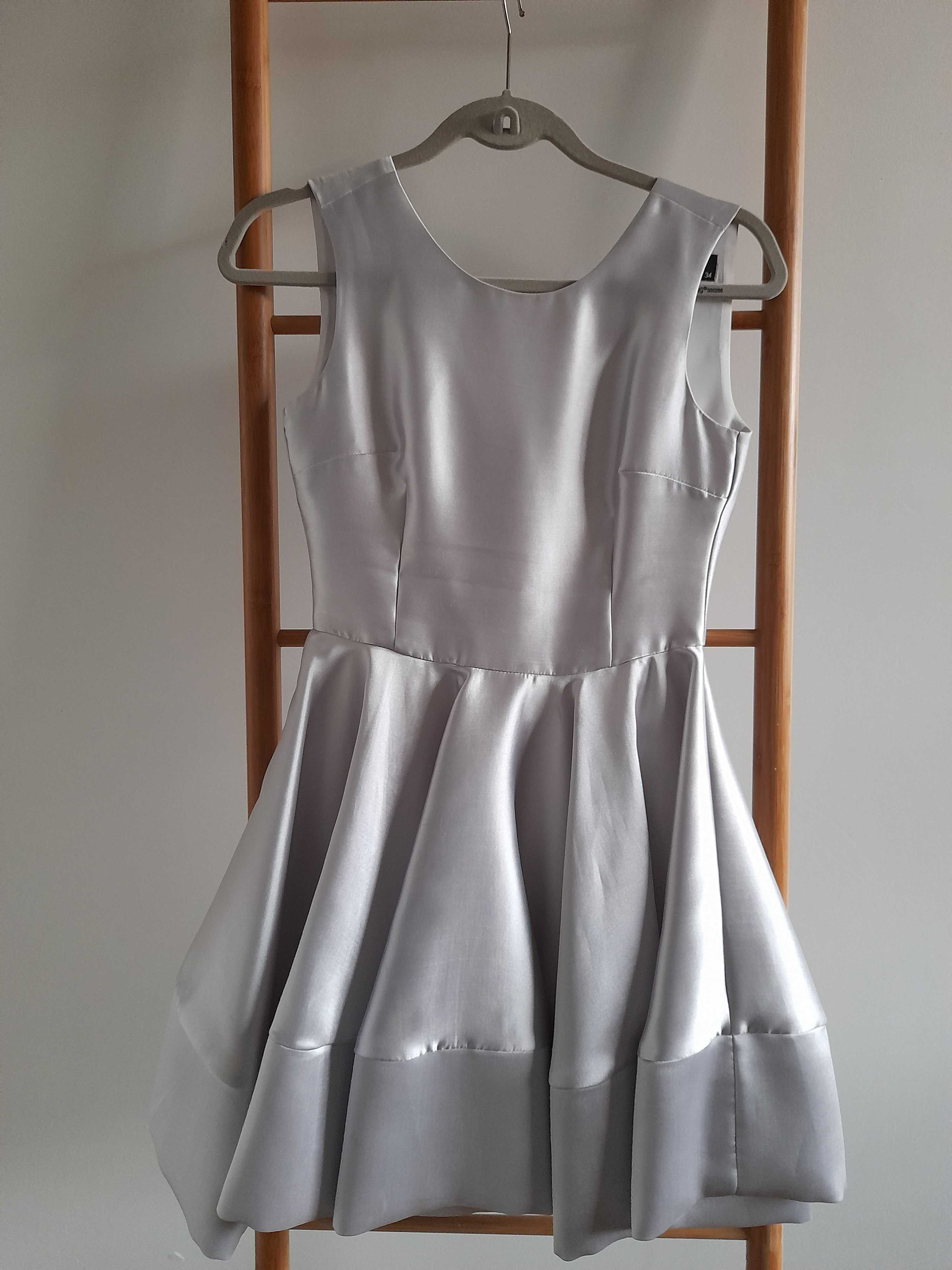 Sukienka koktajlowa srebrna r. 34-XS