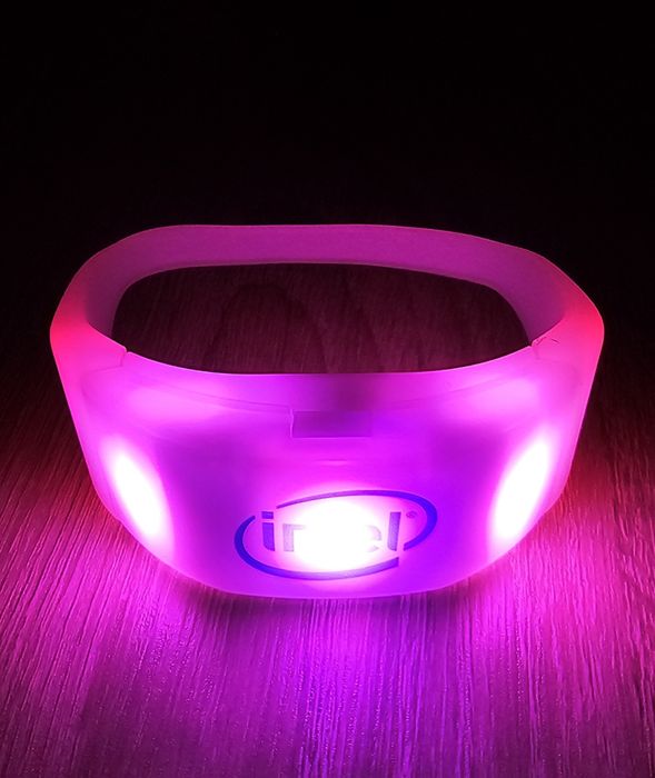 Opaska na rękę INTEL Led różne kolory,  bezpieczny  trening