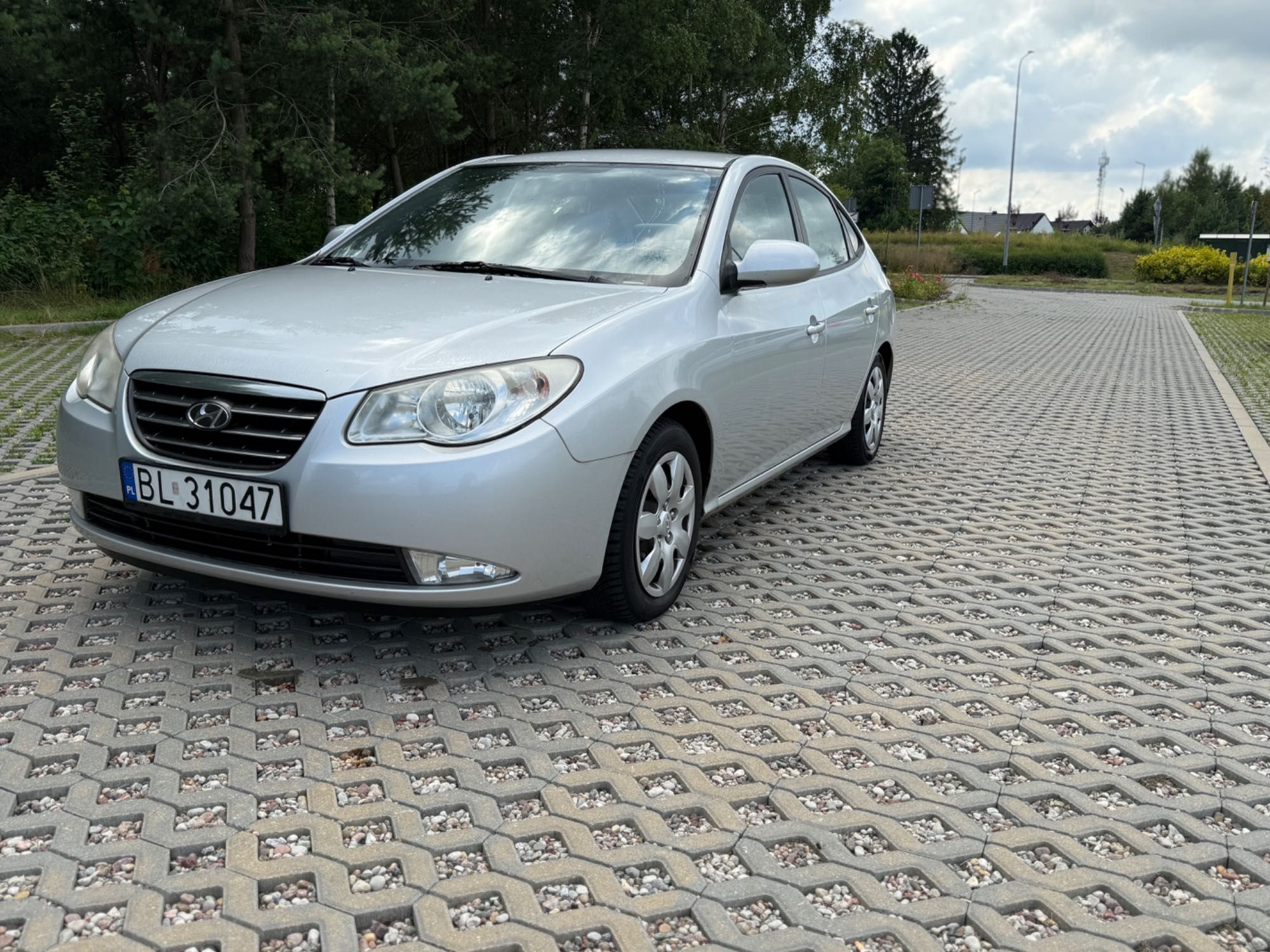 Sprzedam hyundaia elantra gaz automat