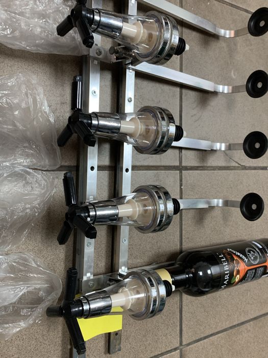 Дозатор для сиропів