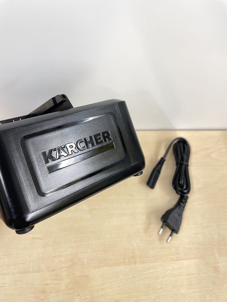Szybka ładowarka karcher 18v 2,5 A Battery Power ,do odkurzacza i inne