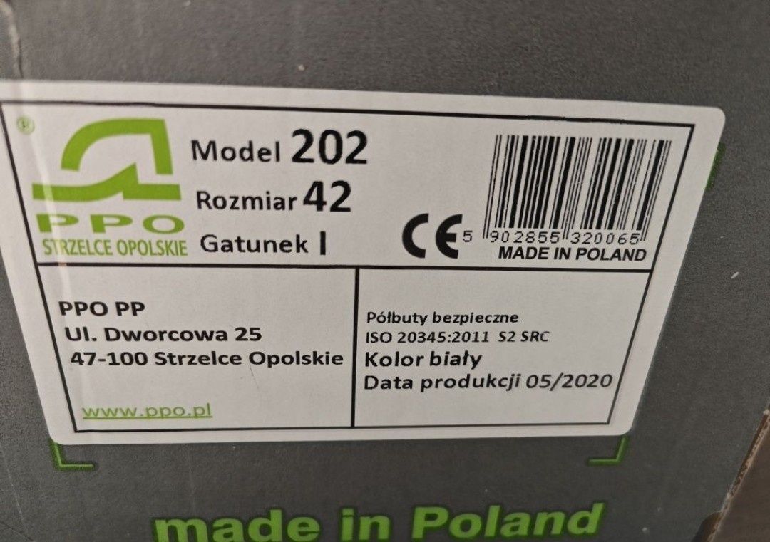 Półbuty robocze białe r.42