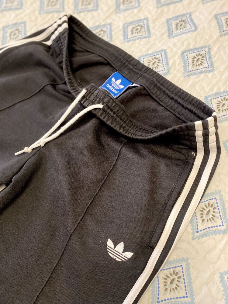 Спортивные брюки Adidas женские