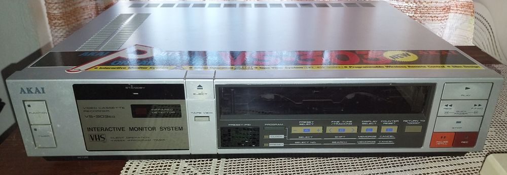 Leitor de VHS Akai