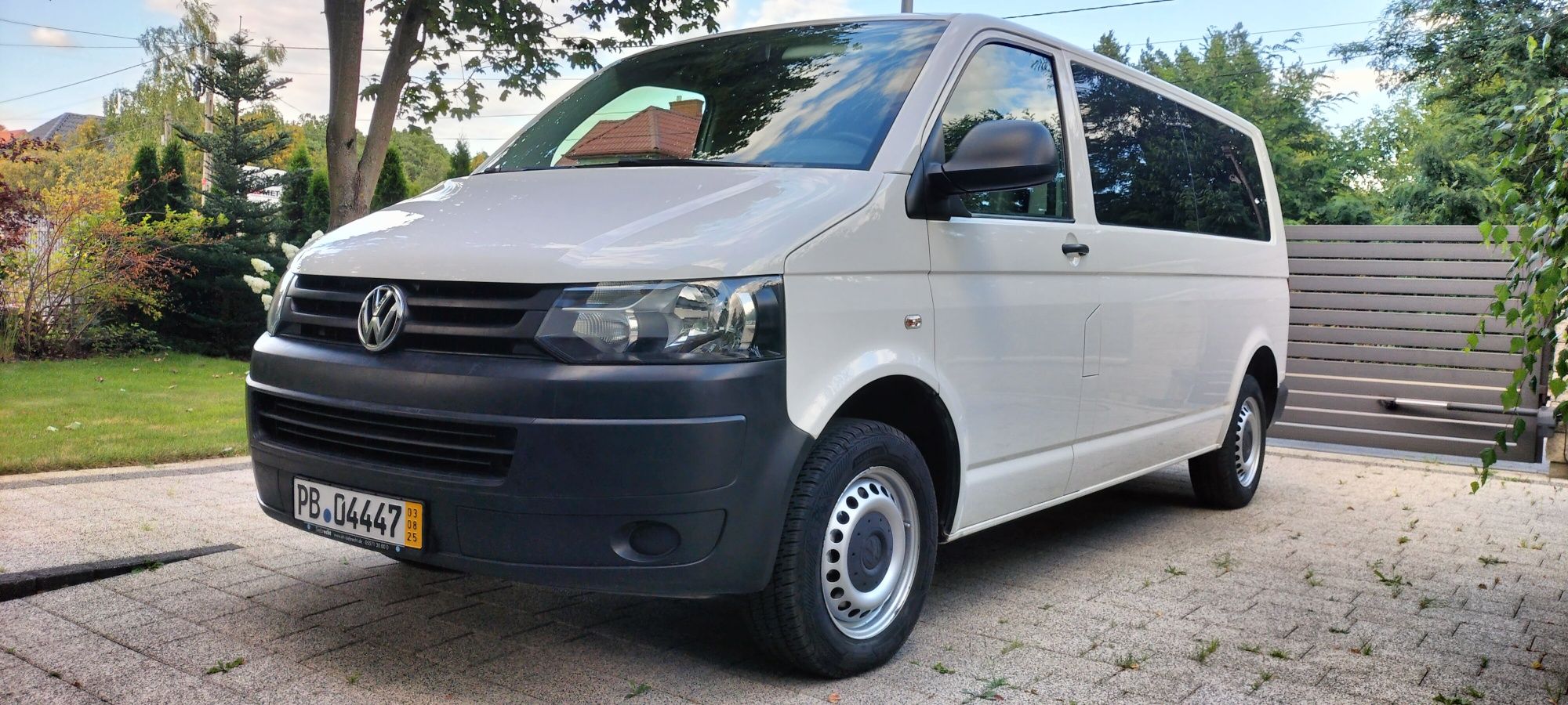 Sprzedam VW transporter T5 long 2.0 TDI 140km