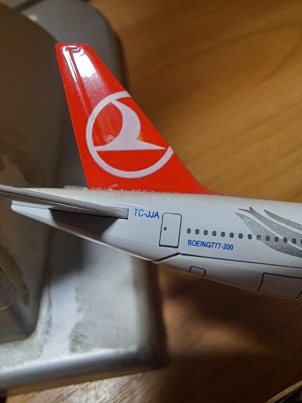 Модель самолета Boeng 777-200 Turkish Airlines.