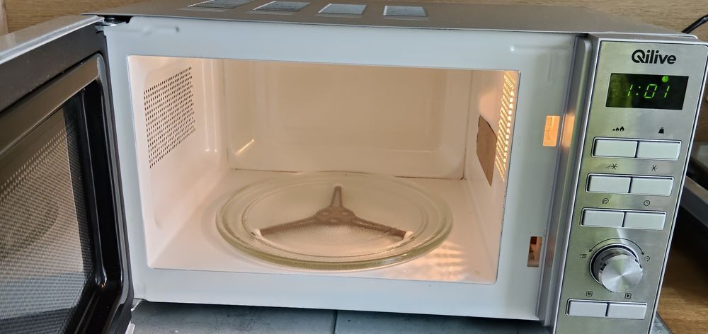 Kuchenka mikrofalowa Qilive